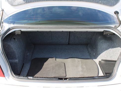 Used 2005 BMW 325i Sedan image 30