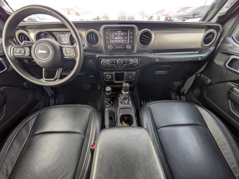 Used 2019 Jeep Wrangler Unlimited Sport image 13