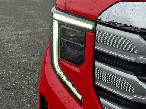 Used 2022 GMC Sierra 1500 SLE AWD/4WD image 30