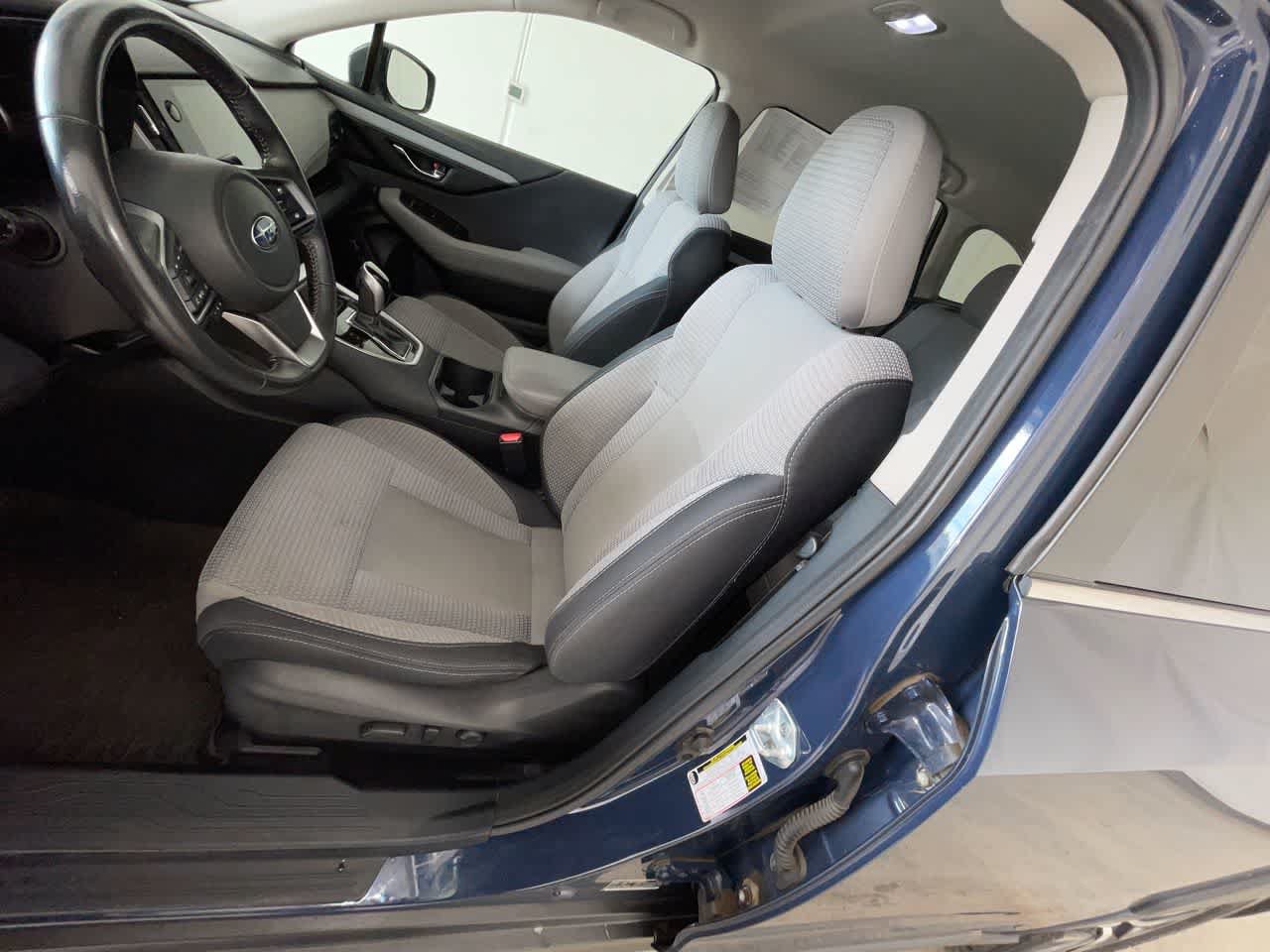 Used 2024 Subaru Outback Premium AWD/4WD image 11