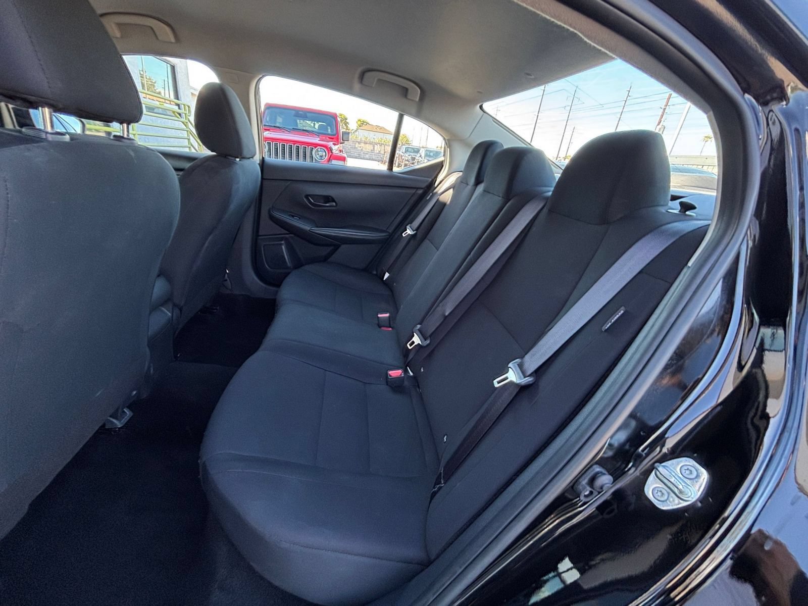 Used 2025 Nissan Sentra S FWD image 34