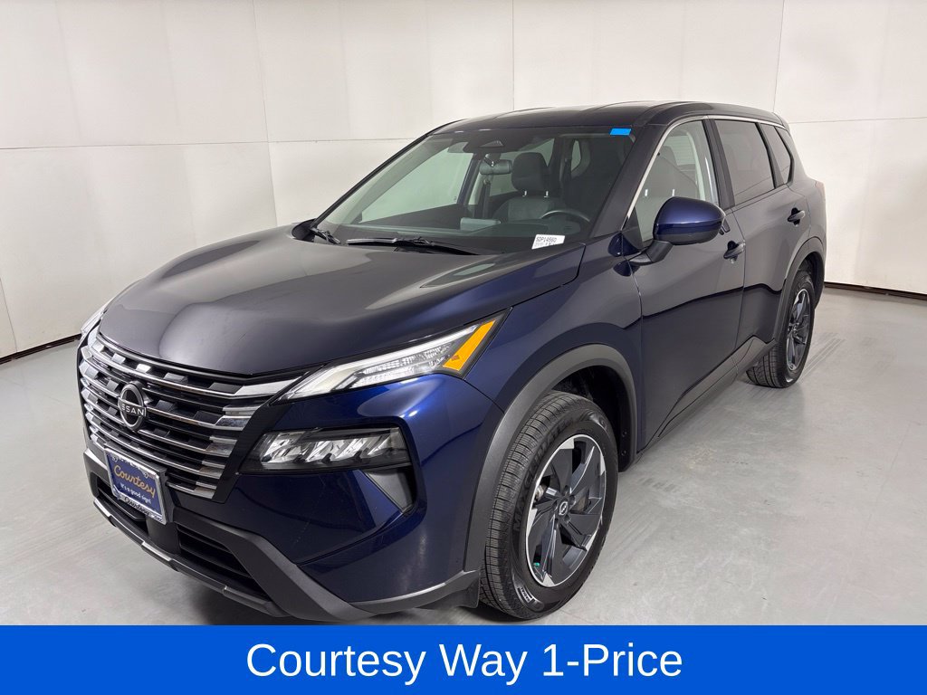 Used 2025 Nissan Rogue SV FWD image 5
