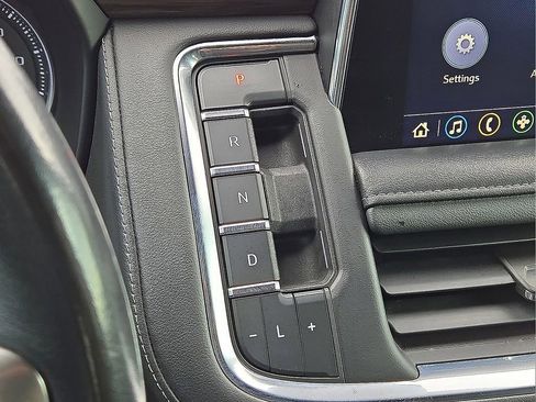 Used 2021 Chevrolet Tahoe LT image 31