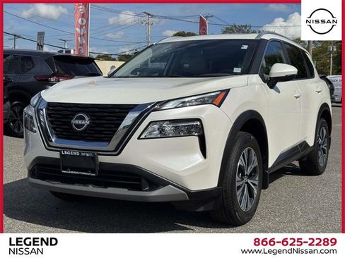 Used 2022 Nissan Rogue SV w/ SV Premium Package image 4