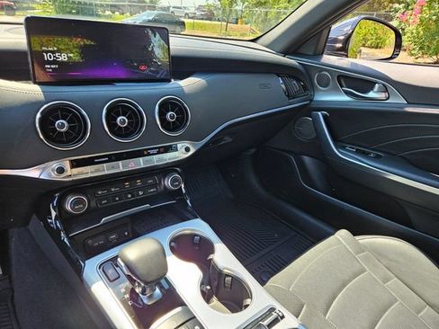 Used 2023 Kia Stinger GT2 RWD image 20