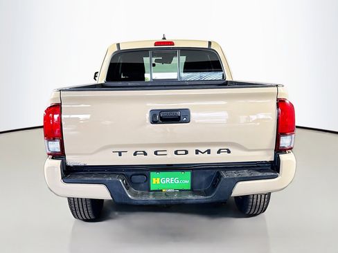Used 2020 Toyota Tacoma SR w/ SX Package image 8