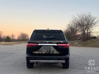 Used 2024 Toyota Sequoia Capstone video 3