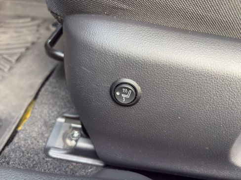 Used 2024 Toyota Prius LE image 20