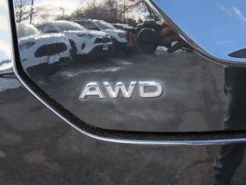 Certified 2024 Honda Pilot EX-L image 8