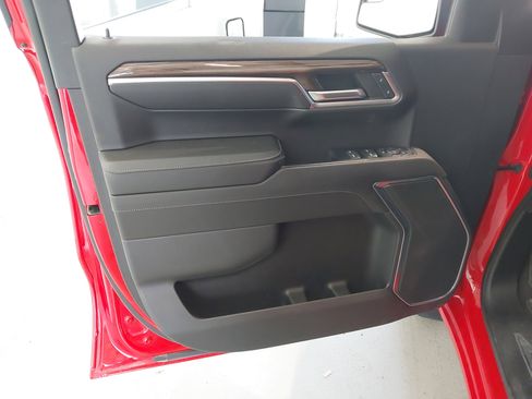 Used 2022 Chevrolet Silverado 1500 LT image 24