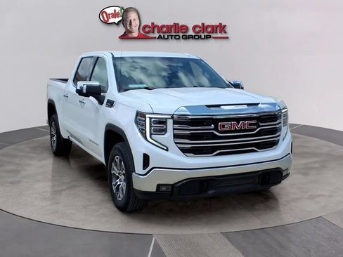 Used 2026 GMC Sierra 1500 SLT RWD image 8