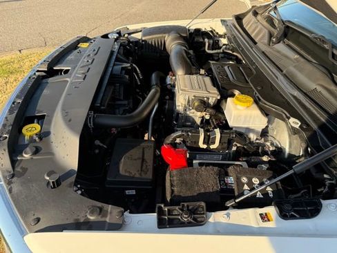 Used 2024 RAM 1500 Limited image 31