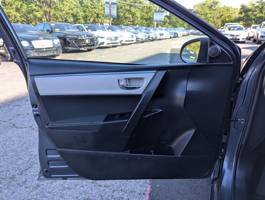 Used 2016 Toyota Corolla LE FWD image 11