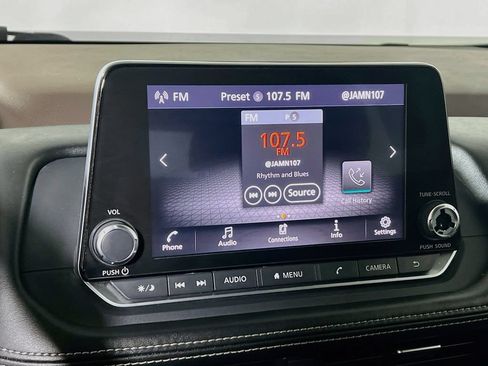 Used 2023 Nissan Rogue SV AWD/4WD image 13
