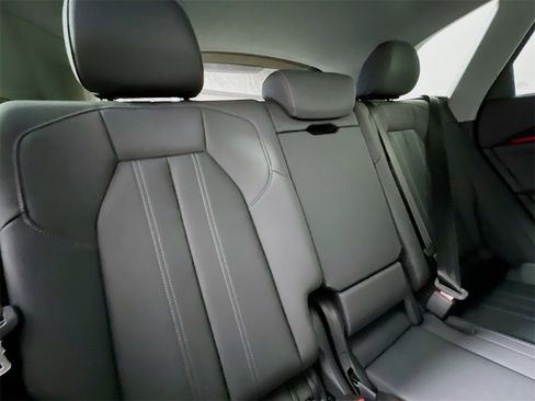 New 2025 Audi Q5 Premium Plus image 25
