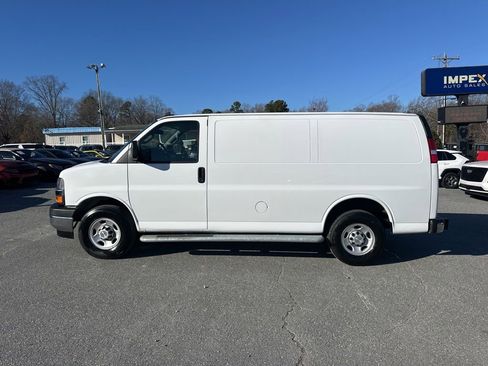 Used 2024 Chevrolet Express 2500 w/ Driver Convenience Package image 2