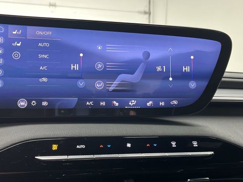 New 2026 Buick Enclave Sport Touring w/ Power Package image 22