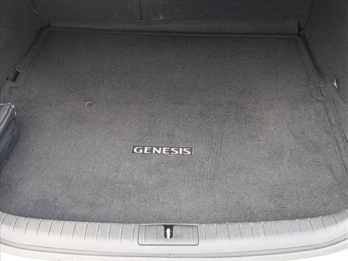 Used 2020 Genesis G70 2.0T Sport RWD image 6