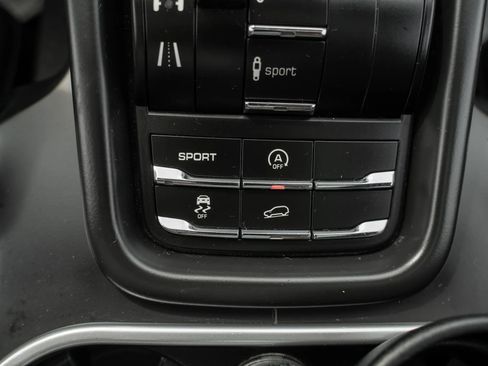 Used 2012 Porsche Cayenne S AWD/4WD image 35