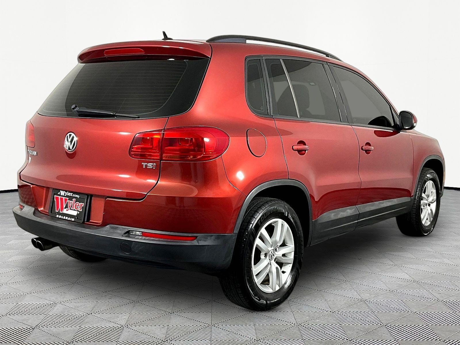 Used 2016 Volkswagen Tiguan S FWD image 6