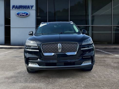 Used 2020 Lincoln Aviator Reserve w/ Class IV Trailer Tow Package image 3