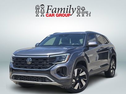 Used 2024 Volkswagen Atlas Cross Sport SE w/ Panoramic Sunroof Package