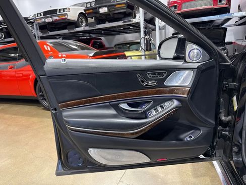 Used 2014 Mercedes-Benz S 63 AMG 4MATIC Sedan image 10