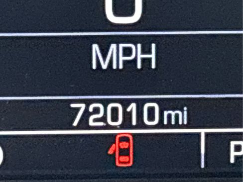 Used 2020 Chevrolet Suburban LT image 22