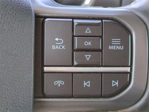 Used 2021 Ford F150 Lariat w/ Tow Technology Package image 26