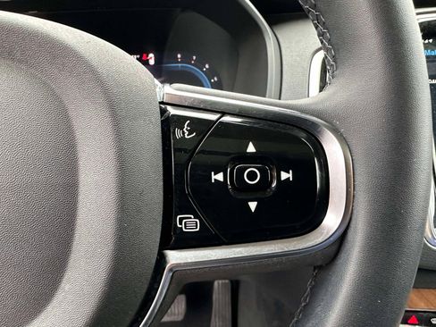 Used 2024 Volvo XC90 B5 Plus AWD/4WD image 15