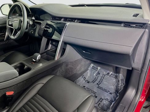 Certified 2024 Land Rover Discovery Sport S image 31