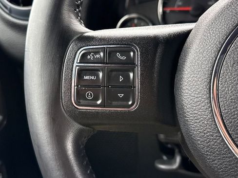 Used 2018 Jeep Wrangler Unlimited Sport S AWD/4WD image 29