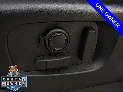 Used 2023 Land Rover Discovery HSE R-Dynamic AWD/4WD image 5