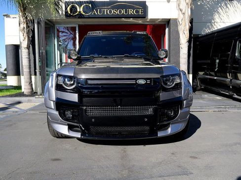 Used 2024 Land Rover Defender 110 X-Dynamic SE image 66