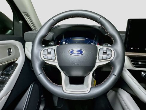 New 2026 Ford Explorer Active w/ Active Comfort Package AWD/4WD image 9