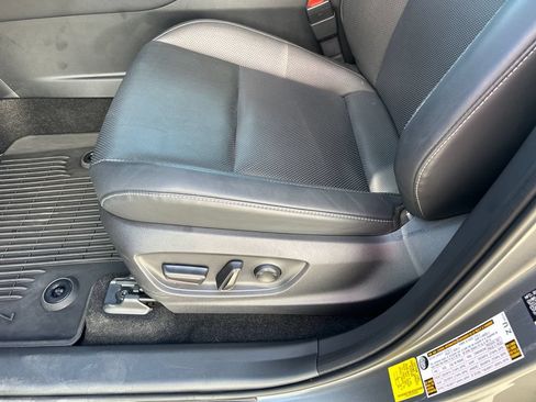 Certified 2026 Toyota Crown AWD/4WD image 28