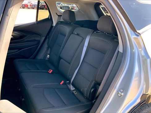 Used 2024 GMC Terrain SLE image 20