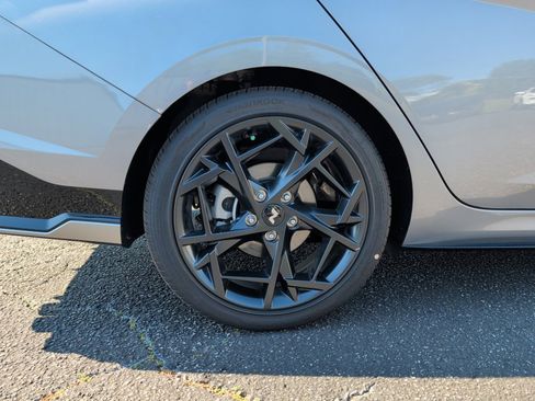 Used 2025 Hyundai Elantra N Line image 23
