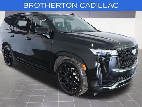 Certified 2023 Cadillac Escalade Sport Platinum w/ LPO, ONYX Package AWD/4WD image 11
