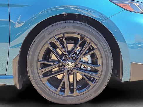 Used 2026 Toyota Camry SE w/ Convenience Package image 10