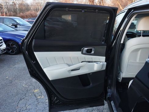 Used 2023 Kia Sorento SX Prestige image 29