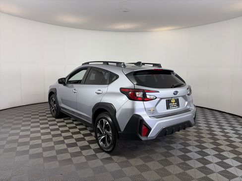 Used 2024 Subaru Crosstrek 2.0i Premium image 8