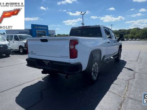 Used 2025 Chevrolet Silverado 2500 Custom w/ Custom Value Package AWD/4WD image 8