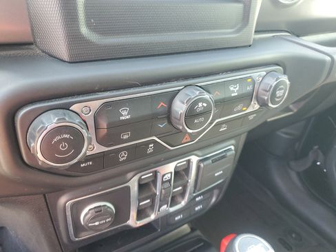 Used 2021 Jeep Gladiator Sport AWD/4WD image 20