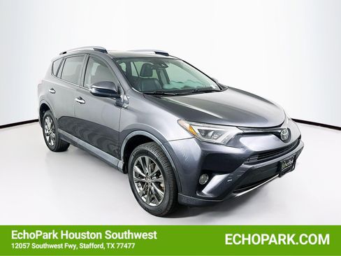 Used 2018 Toyota RAV4 Limited FWD image 1