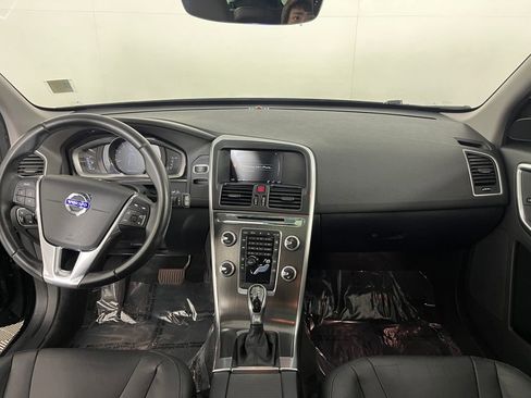Used 2016 Volvo XC60 T5 Premier image 18