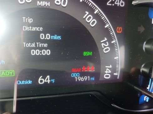 Used 2024 Toyota RAV4 XLE image 19