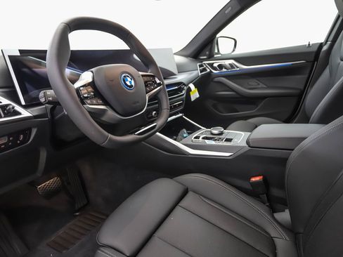 Used 2025 BMW i4 xDrive40i w/ Premium Package image 10