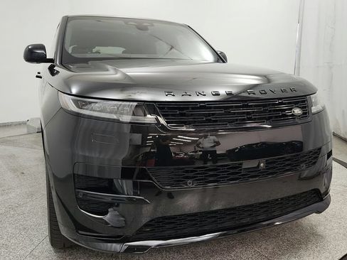 Used 2025 Land Rover Range Rover Sport Dynamic SE AWD/4WD image 11