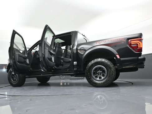 Used 2025 Ford F150 Raptor image 49
